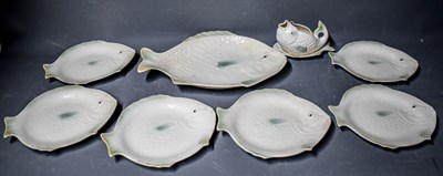 Lot 182 - A Shorter and Son fish serving set, modelled...