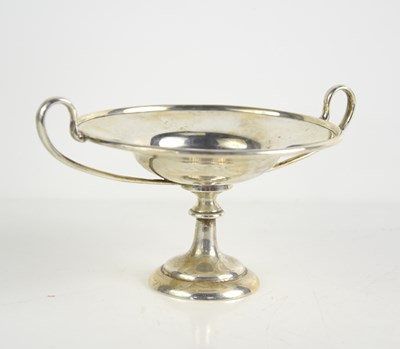 Lot 303 - An Edwardian Art Nouveau silver tazza with...