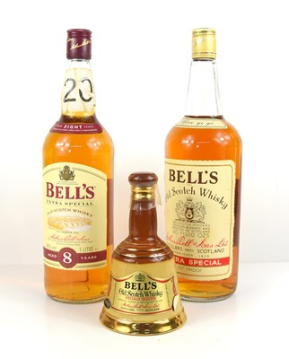 Lot 92 - Bell's Scotch Whiskey, Extra Special 70%,...