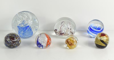 Lot 132 - A Selkirk glass paperweight together with...