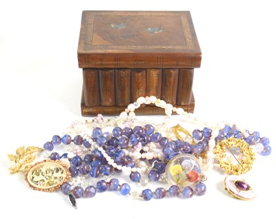 Lot 25 - A vintage wooden jewellery box with secret...