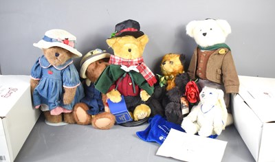 Lot 348 - A group of collectable teddy bears comprising...