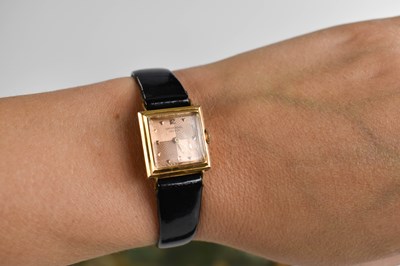 Lot 49 - An 18ct Universal gold cased lady's watch,...