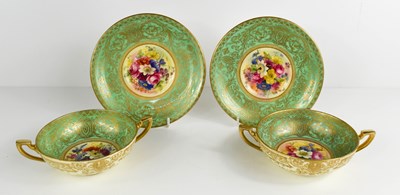 Lot 119 - A pair of Royal Worcester bowls and stands,...