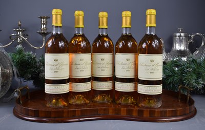Lot 1 - Five bottles of Chateau d'Yquem Lur-Saluces,...