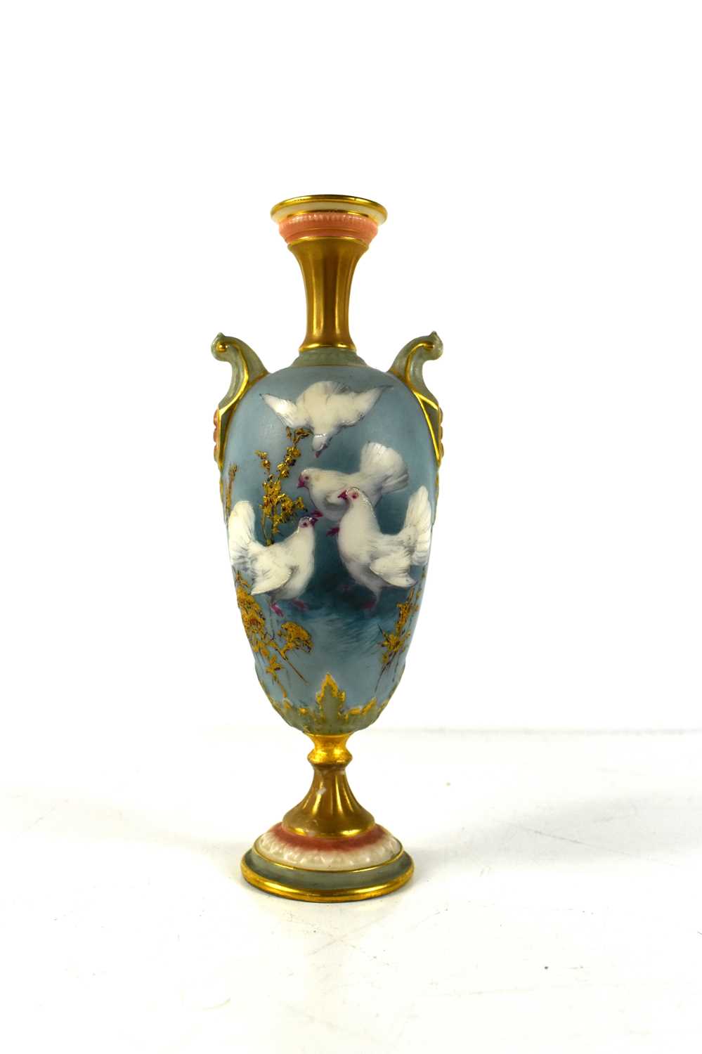 Lot 142 - Charles Baldwyn for Royal Worcester, a small...