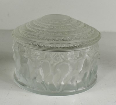 Lot 179 - A Lalique circular dish, modelled with cherubs...