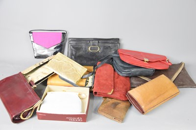 Lot 279 - A group of vintage ladies bags to include...