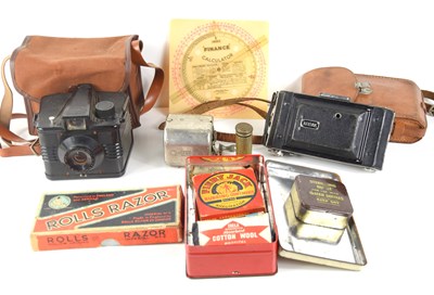 Lot 59 - A group of collectables to include Kodak...