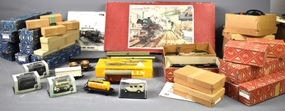 Lot 589 - A collection of vintage Marklin train sets,...